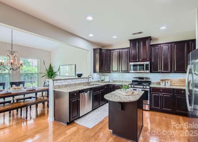 Property at 5056 Crandon Rd, Fort Mill, SC 29707, 4 beds, 2.5 baths