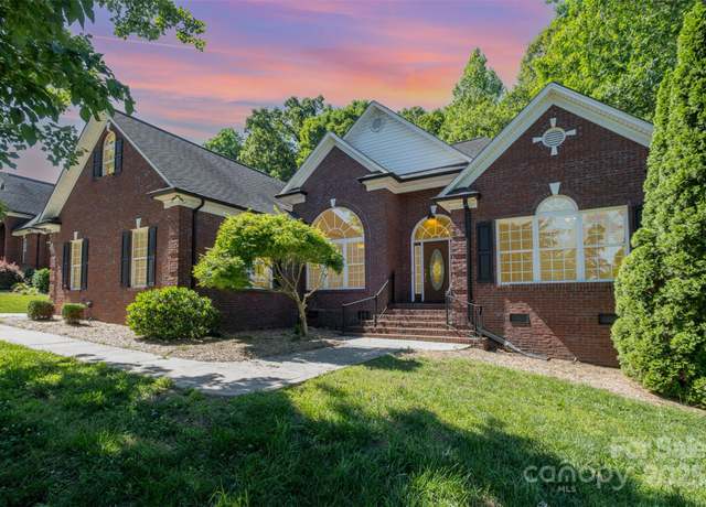 Property at 3917 Erskine Woods Dr, Bessemer City, NC 28016, 4 beds, 2 baths