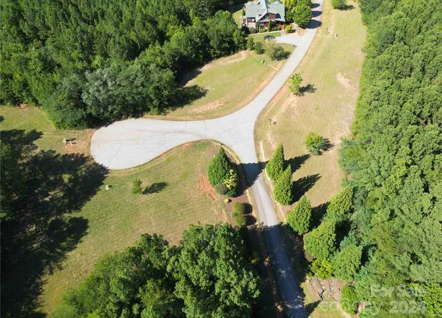 Property at 40 Palisade Dr, Lake Lure, NC 28756