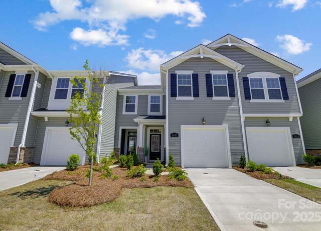 Property at 11034 Engelmann Ln, Charlotte, NC 28269, 3 beds, 2.5 baths
