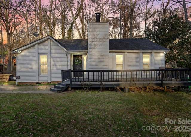 Property at 8220 Terra Linda Ln, Charlotte, NC 28215, 3 beds, 2 baths