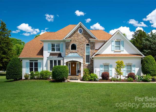 Property at 21216 Norman Shores Dr, Cornelius, NC 28031, 4 beds, 3.5 baths