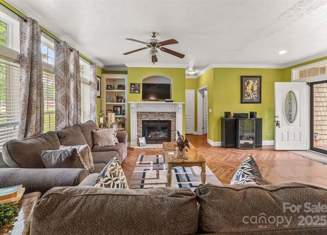 Property at 3951 Springs Rd, Conover, NC 28613, 3 beds, 2 baths
