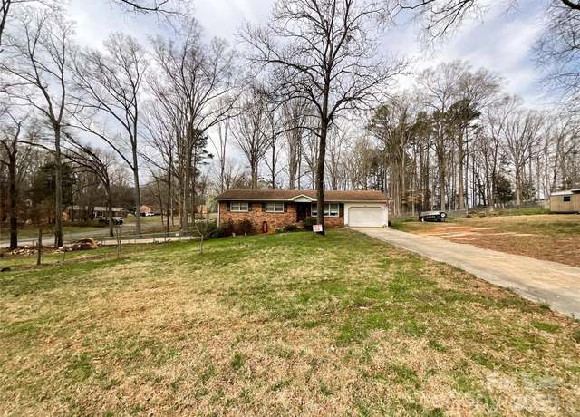 Property at 905 Kemper Cir, Rock Hill, SC 29732, 3 beds, 1.5 baths