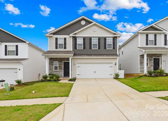 Property at 5204 Belstone Ln, Charlotte, NC 28215, 3 beds, 2.5 baths
