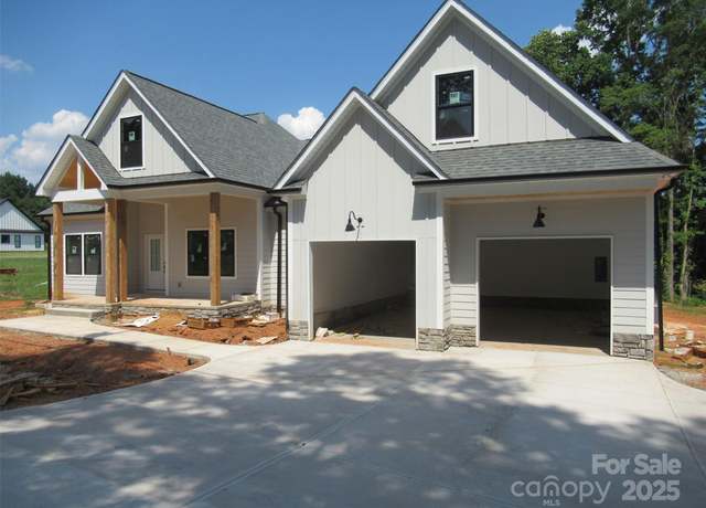 Property at 211 Golf Course Rd, Maiden, NC 28650, 3 beds, 2 baths