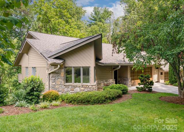 Property at 1701 Timber Trl, Asheville, NC 28804, 3 beds, 2.5 baths