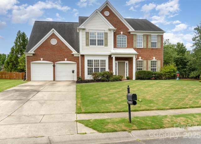 Property at 7633 Rathburn Ln, Charlotte, NC 28277, 4 beds, 2.5 baths