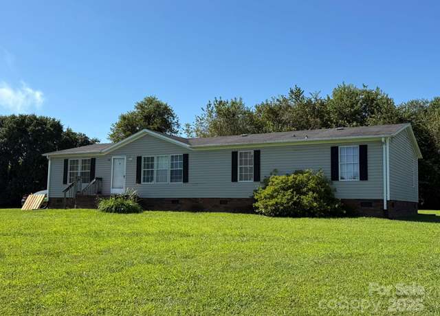 Property at 146 Cartwright Rd, Harmony, NC 28634, 3 beds, 2 baths