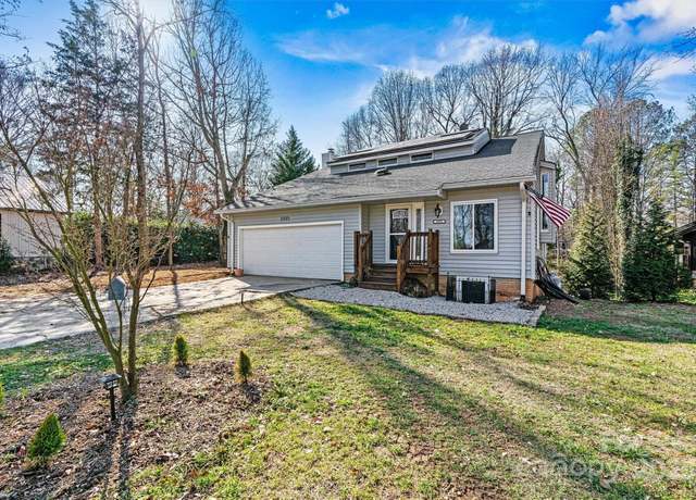Property at 3995 Burton Ln, Denver, NC 28037, 4 beds, 2.5 baths