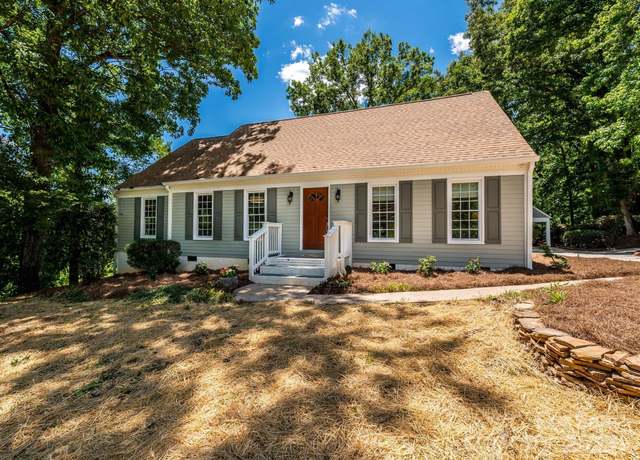 Property at 7356 Terrace Dr, Charlotte, NC 28211, 4 beds, 3.5 baths