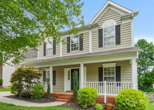 Property at 10306 Madison Park Dr, Charlotte, NC 28269, 4 beds, 2.5 baths