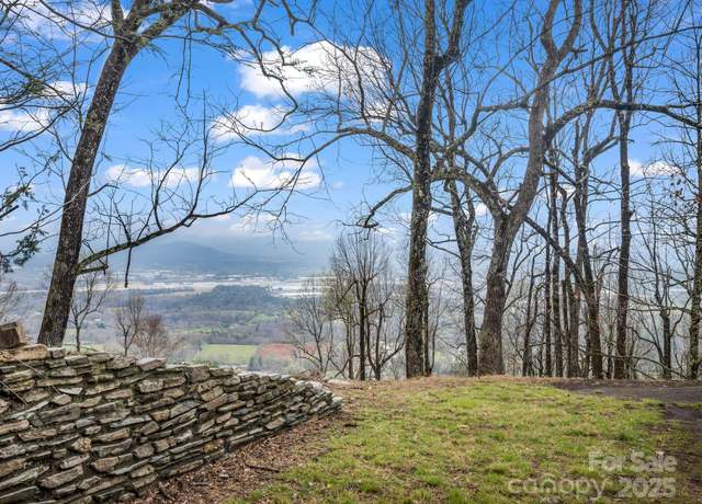 Property at 5 Chestnut Top Cir, Mills River, NC 28759