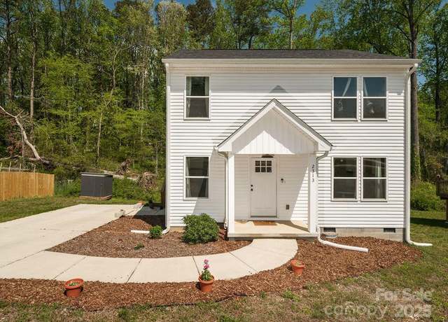 Property at 2313 Glenwood St, Kannapolis, NC 28083, 3 beds, 2.5 baths