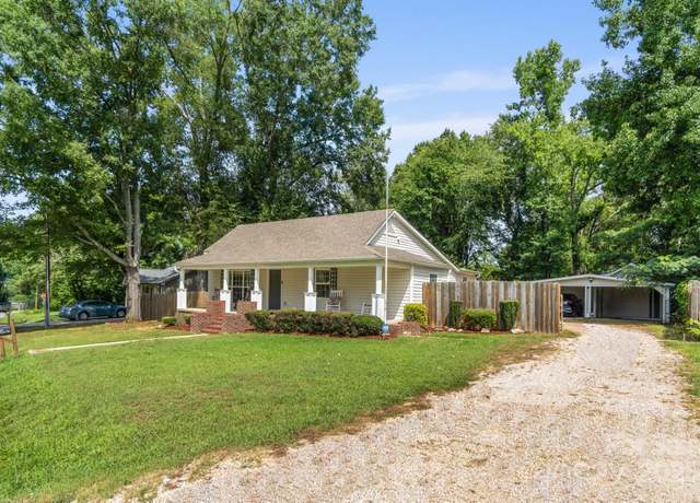 Property at 1208 Pine St, Kannapolis, NC 28081, 3 beds, 2 baths