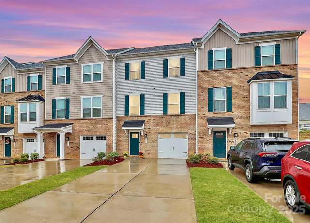 Property at 2608 Grantham Place Dr, Fort Mill, SC 29715, 3 beds, 2.5 baths