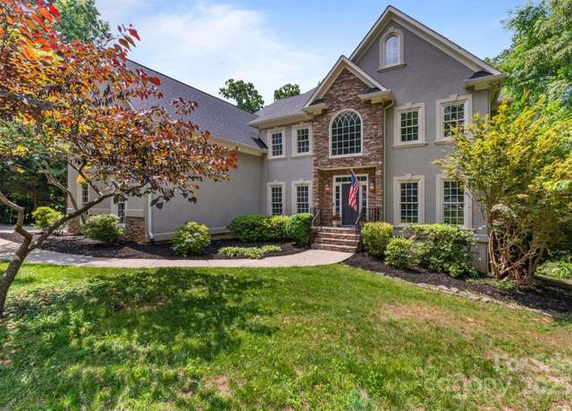 Property at 2006 Sandy Pond Ln, Waxhaw, NC 28173, 4 beds, 4.5 baths