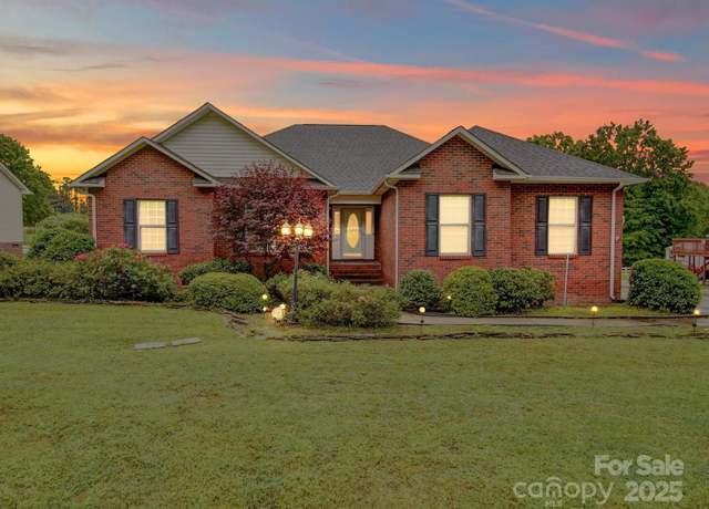 Property at 2547 Bill Thompson Rd, Lancaster, SC 29720, 3 beds, 2 baths