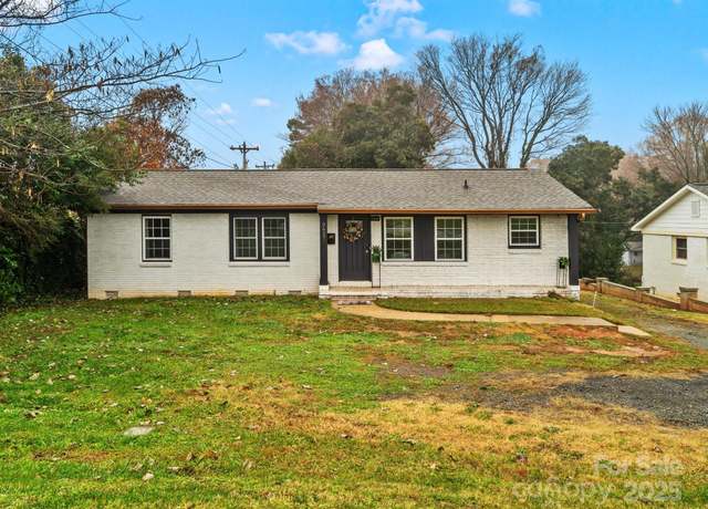 Property at 2627 Old North Sharon Amity Rd, Charlotte, NC 28205, 3 beds, 2 baths