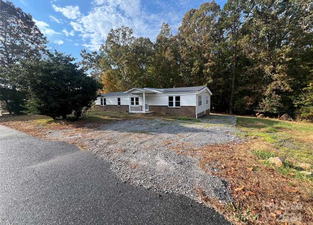 Property at 4580 Mcalpine Ave, Morganton, NC 28655, 3 beds, 2.5 baths