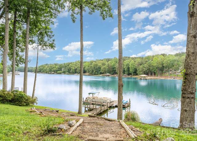 Property at 6719 Love Point Rd, Denver, NC 28037, 2 beds, 3 baths