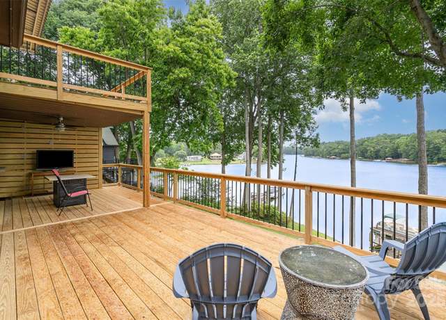 Property at 6719 Love Point Rd, Denver, NC 28037, 2 beds, 3 baths