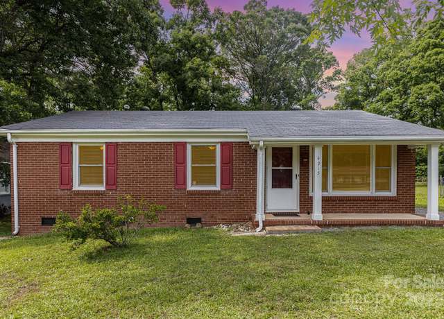 Property at 4915 Galax Dr, Charlotte, NC 28213, 3 beds, 1 bath
