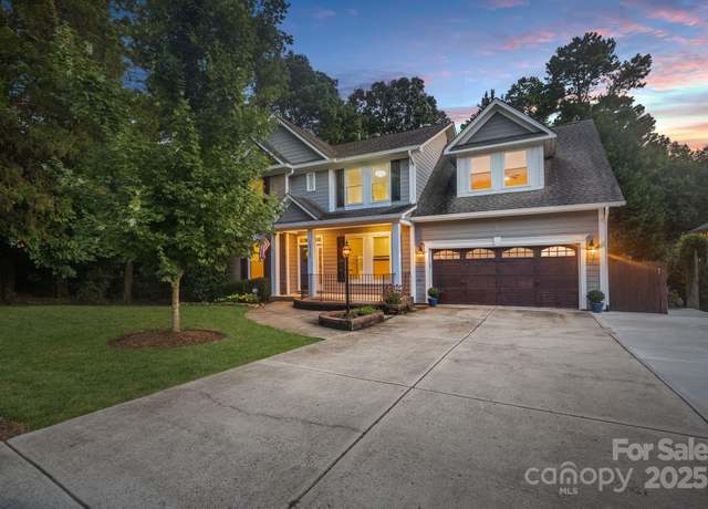 Property at 10720 Back Ridge Rd, Charlotte, NC 28277, 4 beds, 2.5 baths