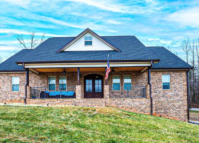 Property at 1208 Winter Pl SW, Lenoir, NC 28645, 3 beds, 3 baths