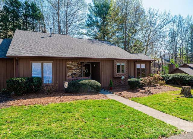 Property at 1713 12th St NE, Hickory, NC 28601, 2 beds, 2 baths