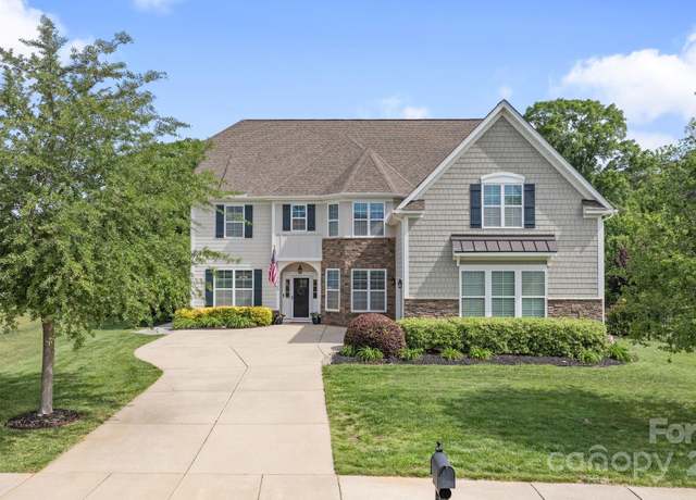 Property at 7405 Albemarle Dr, Denver, NC 28037, 5 beds, 4 baths