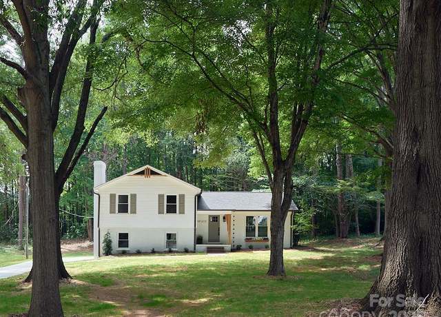 Property at 6115 Southern Ln, Salisbury, NC 28147, 3 beds, 2.5 baths