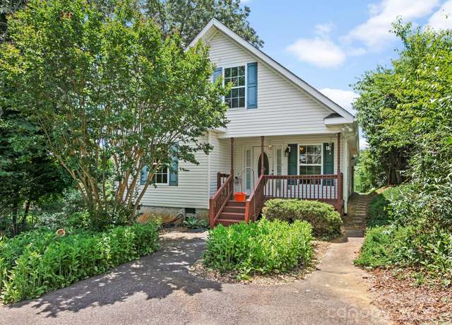 Property at 44 5th Ave, Asheville, NC 28806, 3 beds, 2 baths
