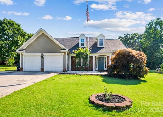 Property at 181 Brook Glen Dr #56, Mooresville, NC 28115, 3 beds, 2 baths