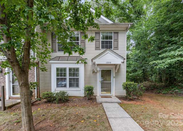 Property at 1250 Maple Shade Ln, Charlotte, NC 28270, 3 beds, 2.5 baths