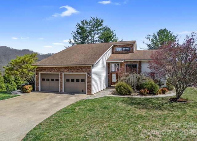 Property at 31 Bridle Path Dr, Barnardsville, NC 28709, 3 beds, 2.5 baths