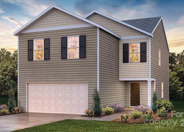 Property at 1051 20th Avenue Loop SE, Hickory, NC 28602, 4 beds, 2.5 baths