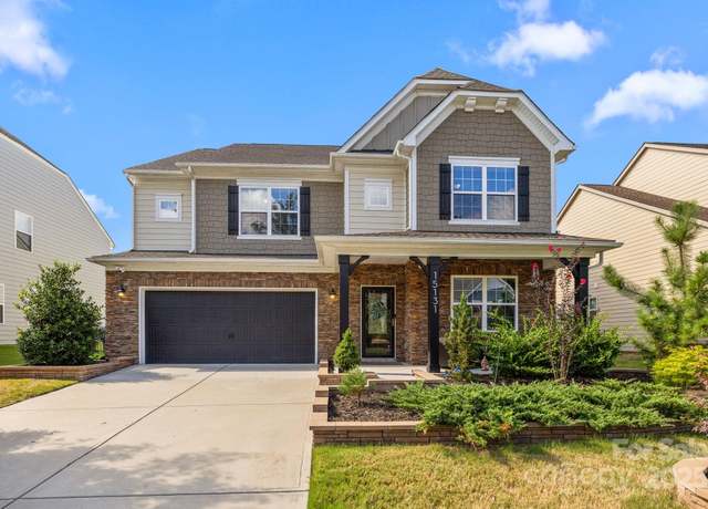 Property at 15131 Oleander Dr, Charlotte, NC 28278, 5 beds, 4.5 baths