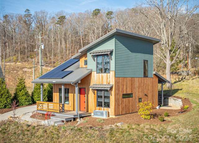 Property at 110 Abundance Run, Asheville, NC 28805, 3 beds, 2 baths