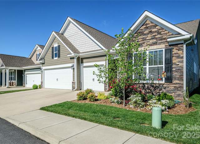 Property at 70 Cameo Dr, Flat Rock, NC 28731, 4 beds, 3 baths