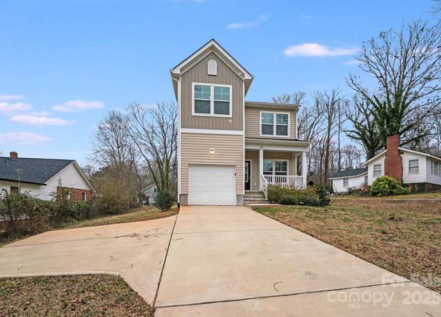 Property at 834 N Flint St, Lincolnton, NC 28092, 3 beds, 2.5 baths