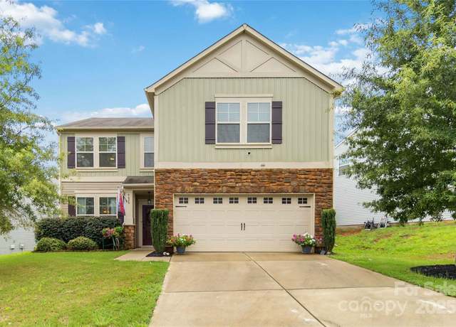 Property at 4626 Gibbons Link Rd, Charlotte, NC 28269, 4 beds, 2.5 baths