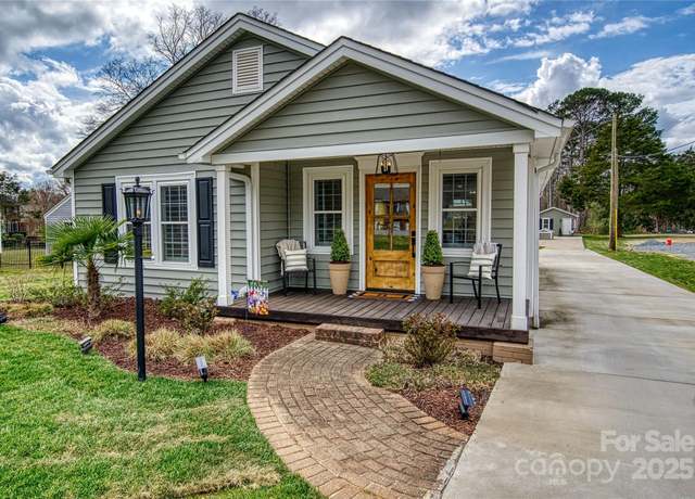 Property at 1532 South Point Rd, Belmont, NC 28012, 2 beds, 1.5 baths