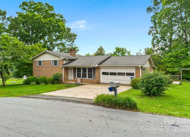 Property at 1914 Wall St, Morganton, NC 28655, 4 beds, 2.5 baths