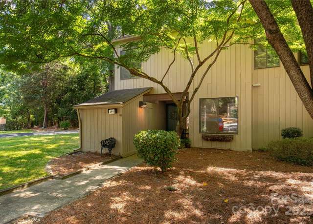 Property at 194 Riverview Ter, Clover, SC 29710, 3 beds, 2.5 baths