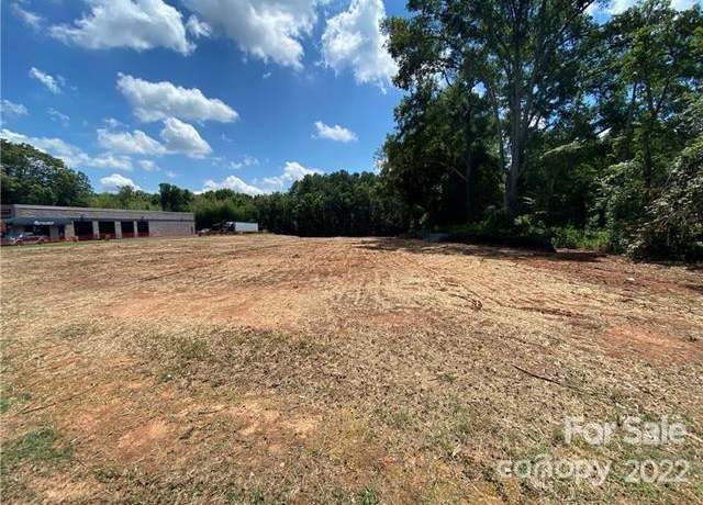 Property at 8024 Fairview Rd, Mint Hill, NC 28227