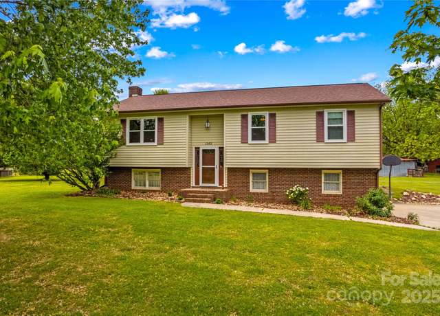 Property at 1260 Summer Ln, Salisbury, NC 28146, 3 beds, 2.5 baths