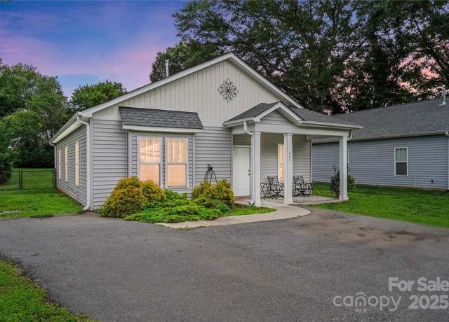 Property at 204 Craig St, Mount Holly, NC 28120, 3 beds, 2 baths