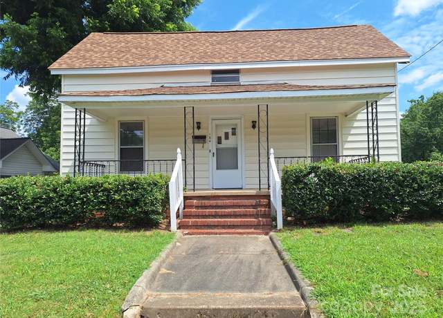 Property at 184 Cabarrus Ave E, Concord, NC 28025, 5 beds, 2.5 baths