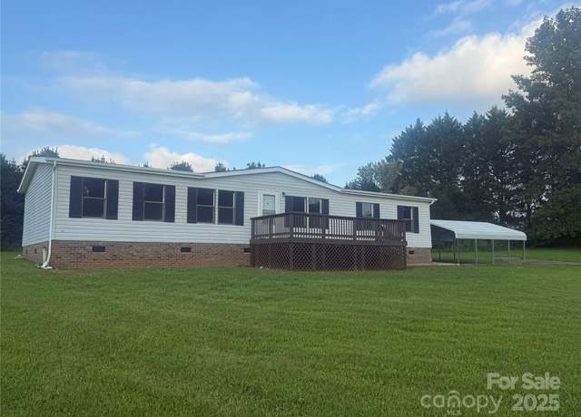 Property at 5587 Doe Ct, Morganton, NC 28655, 4 beds, 2 baths